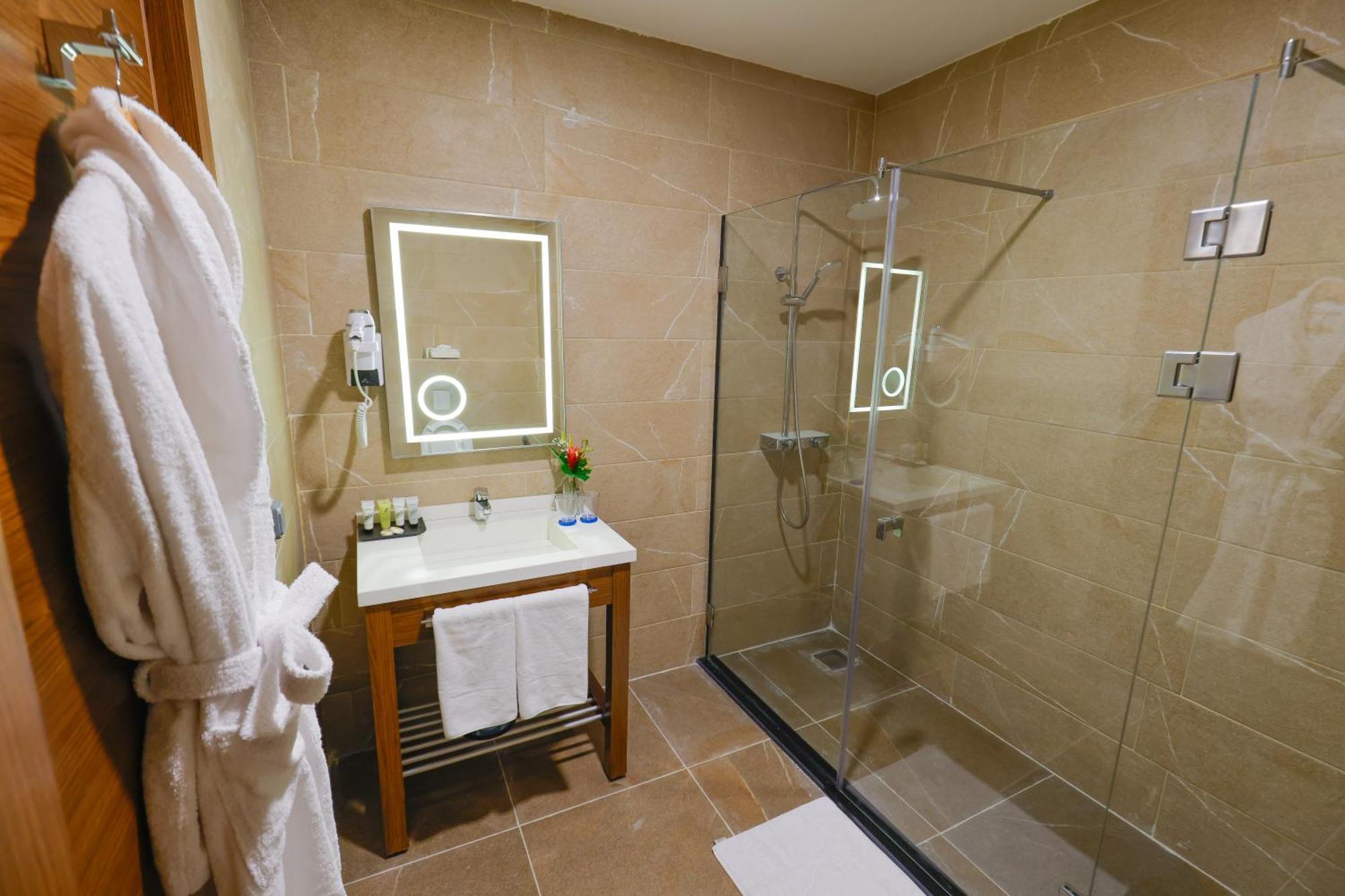Byblos Hotel Abidjan Eksteriør bilde